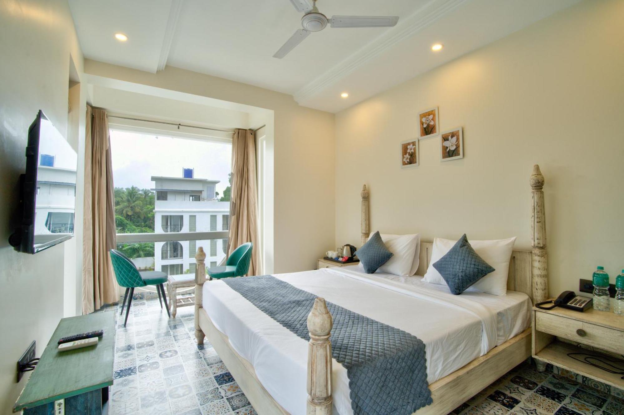 Goa Courtyard By The Porto Arpora Baga Exterior foto